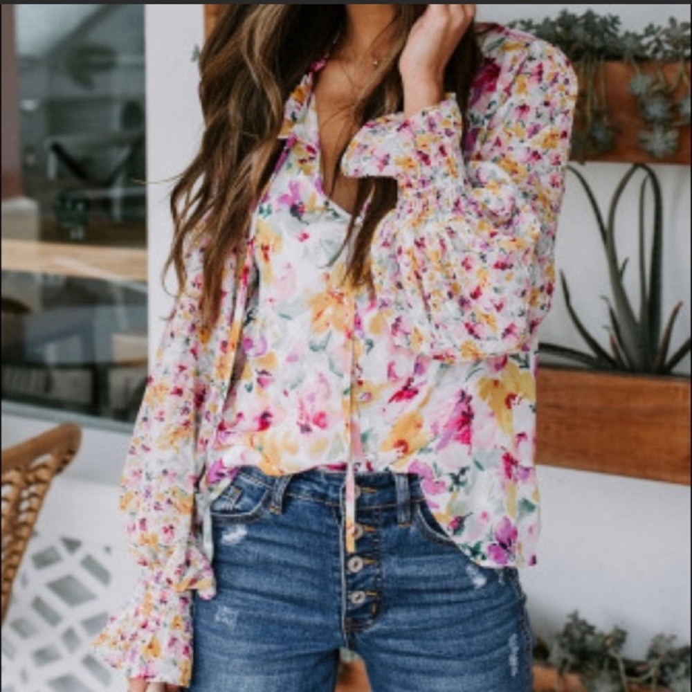 New Cakewalk Floral Smocked Blouse
